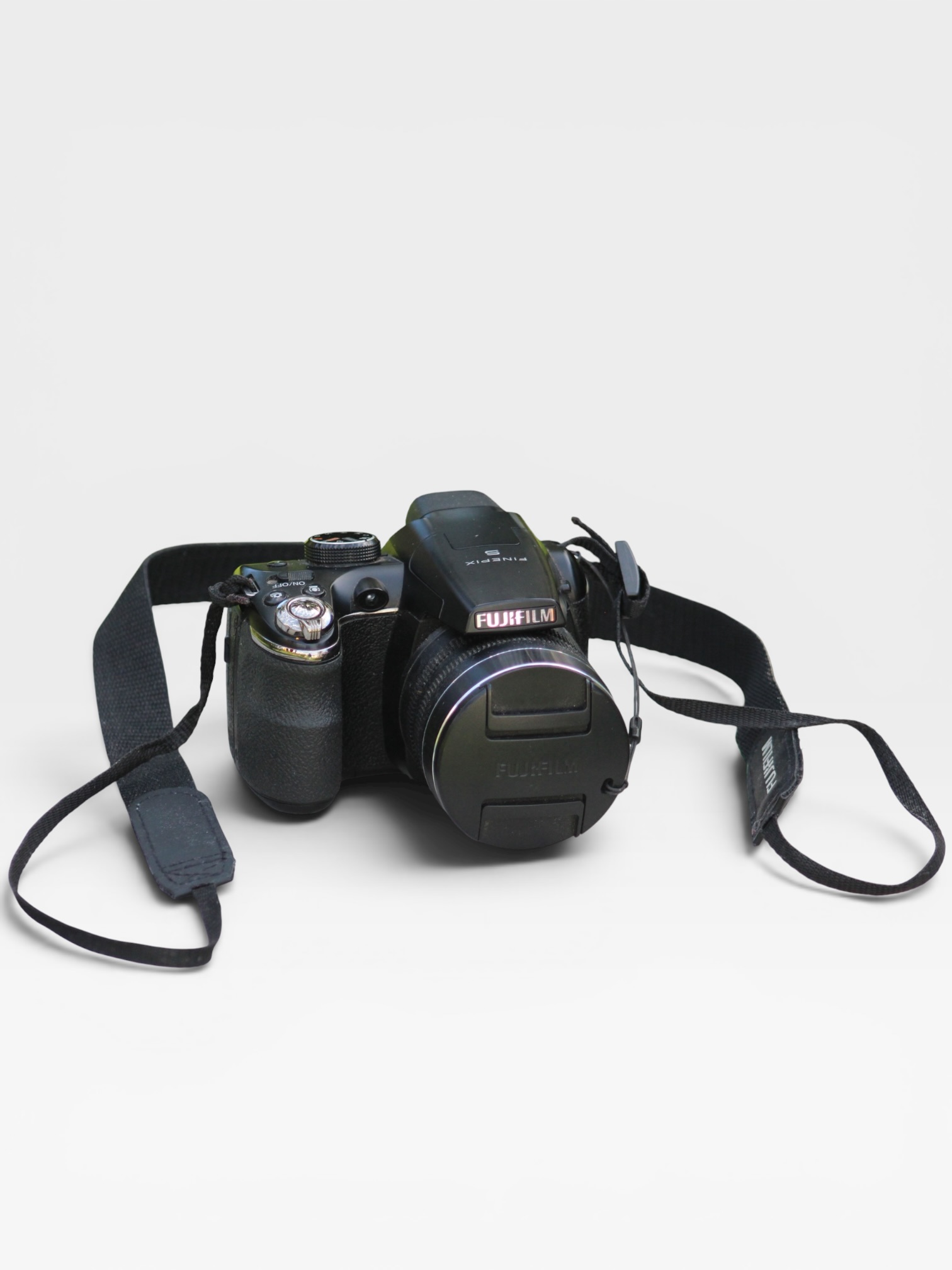 Fujifilm FinePix S4200